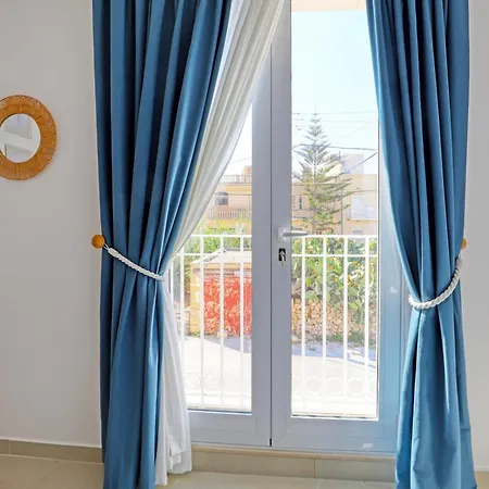 Gozo Getaway - Large Pool Apartment, 10 Mins To Square *