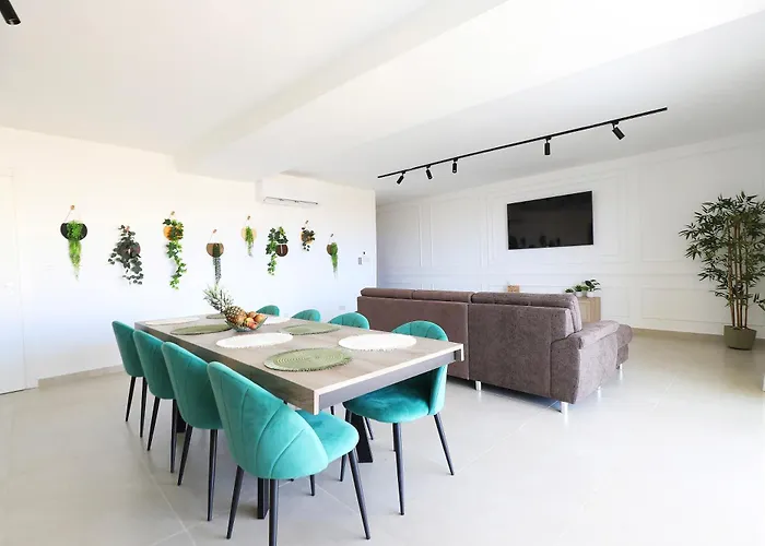 Daire Gozo Getaway - Large Pool Apartment, 10 Mins To Square